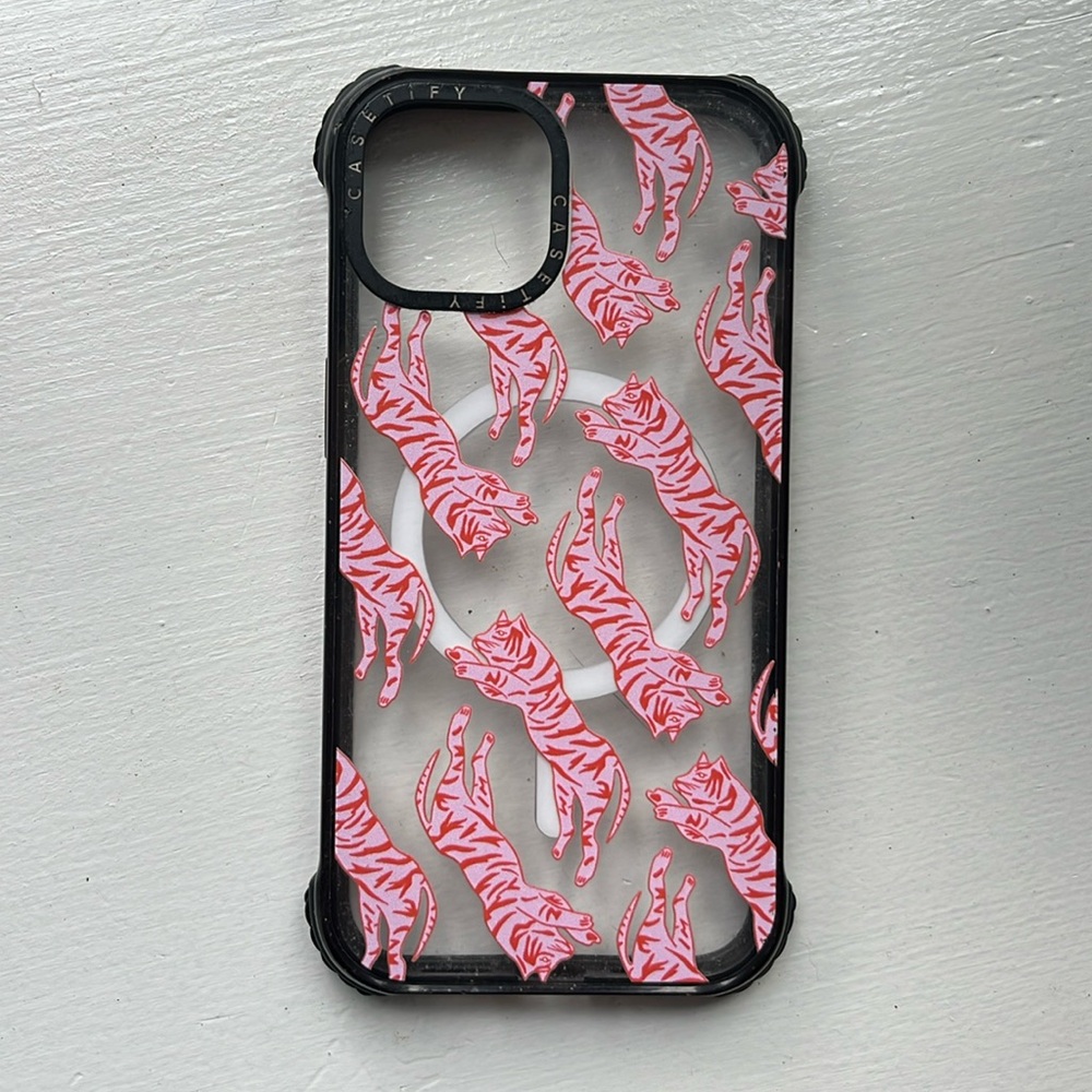 CASETIFY iPhone 13/14/15 pink tiger case